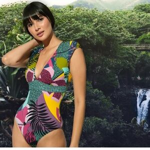 BLEU ROD BEATTIE CAP SLEEVE MIO JUNGLE BOOK 1PC SWIMSUIT NWT!